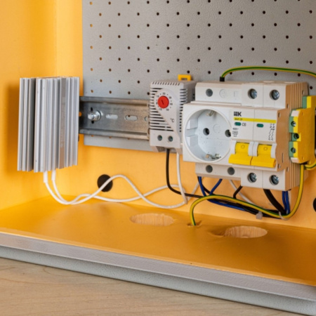 Климатический навесной шкаф МАСТЕР-3УТ-Г IP 66 (Ver. 2.0) Фото